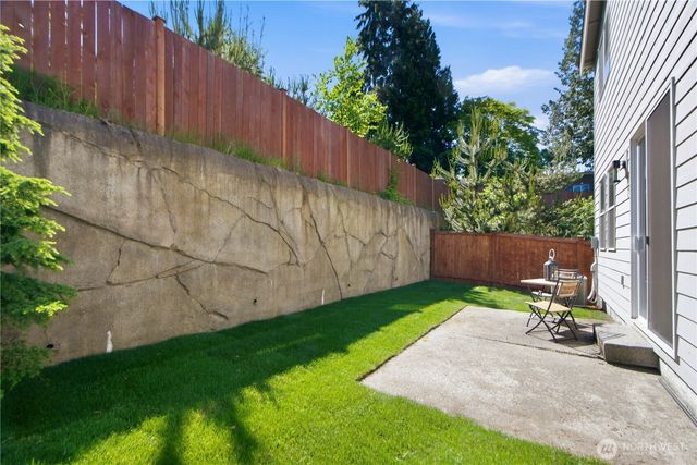 22615 69th Place W, Mountlake Terrace, WA 98043