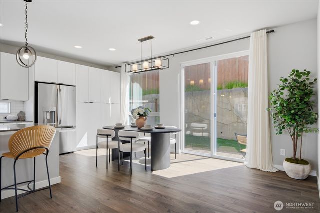 22615 69th Place W, Mountlake Terrace, WA 98043