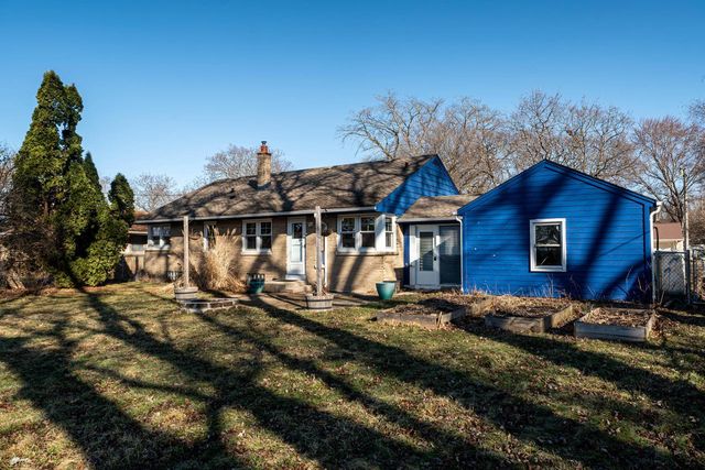 9825 W Concordia AVENUE, Milwaukee, WI 53222