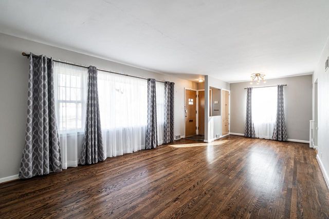 9825 W Concordia AVENUE, Milwaukee, WI 53222