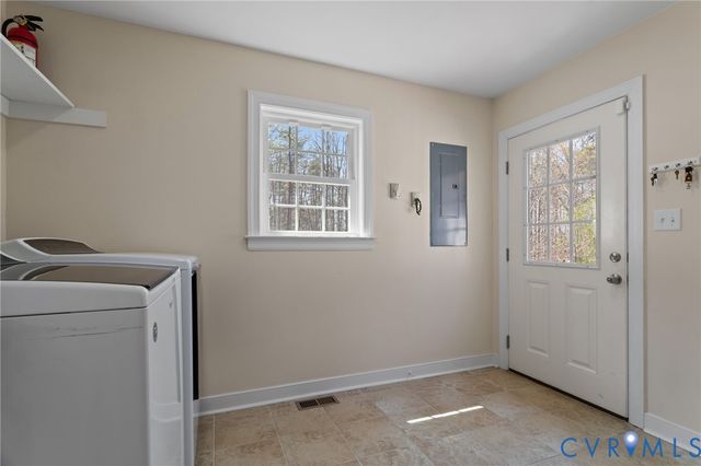 3415 Three Chopt Rd, Gum Spring, VA 23065