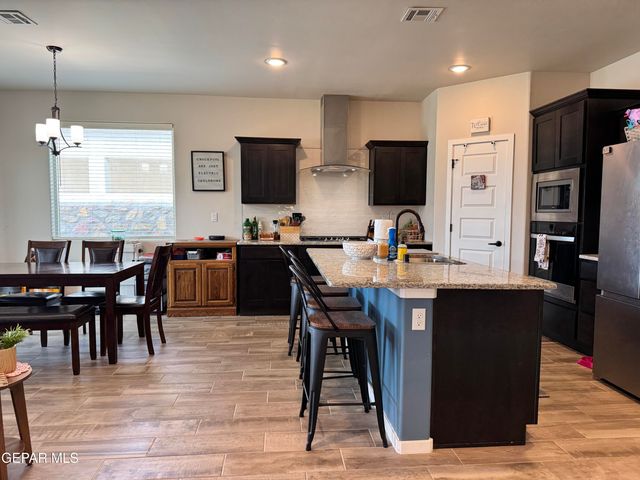 119 ESTHER Trail, Sunland Park, NM 88008