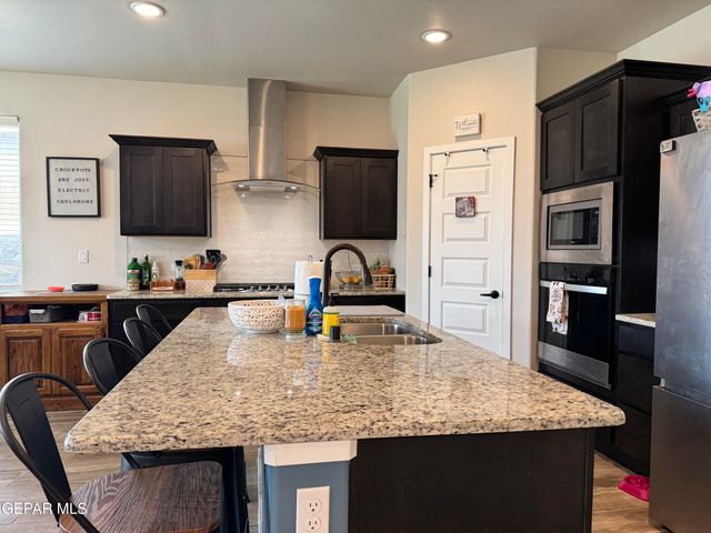119 ESTHER Trail, Sunland Park, NM 88008