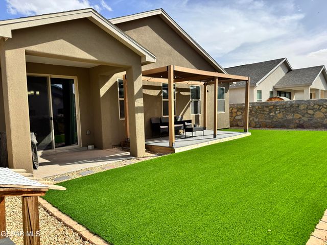 119 ESTHER Trail, Sunland Park, NM 88008