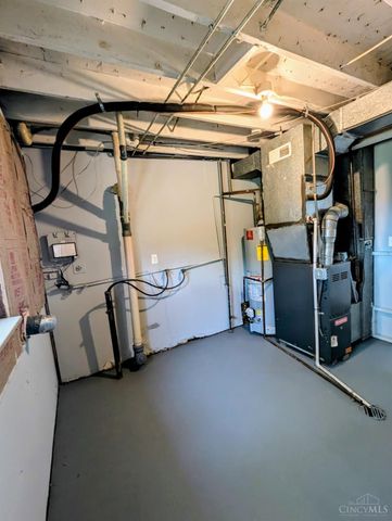 962 Harrogate Court, Forest Park, OH 45240