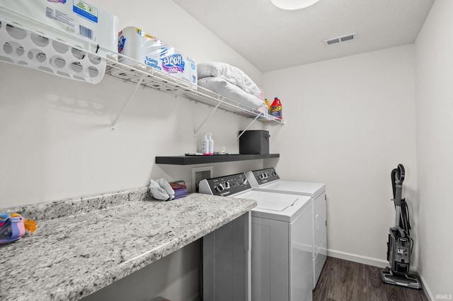 6442 Shale Crescent Drive, West Lafayette, IN 47906