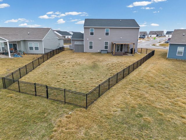 6442 Shale Crescent Drive, West Lafayette, IN 47906