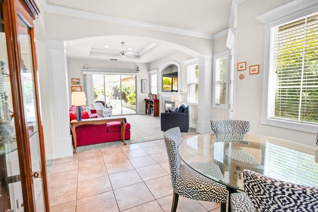 8252 Ashcrest Ln, Fair Oaks, CA 95628