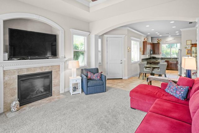 8252 Ashcrest Ln, Fair Oaks, CA 95628