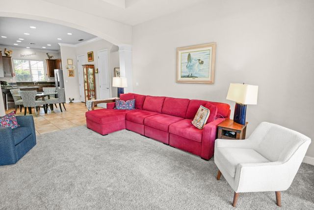 8252 Ashcrest Ln, Fair Oaks, CA 95628