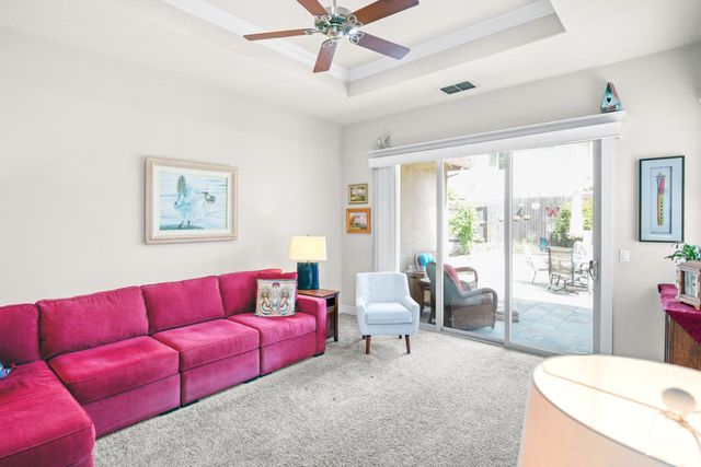 8252 Ashcrest Ln, Fair Oaks, CA 95628