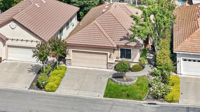 8252 Ashcrest Ln, Fair Oaks, CA 95628