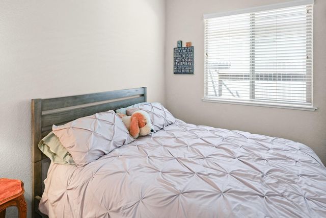 8252 Ashcrest Ln, Fair Oaks, CA 95628