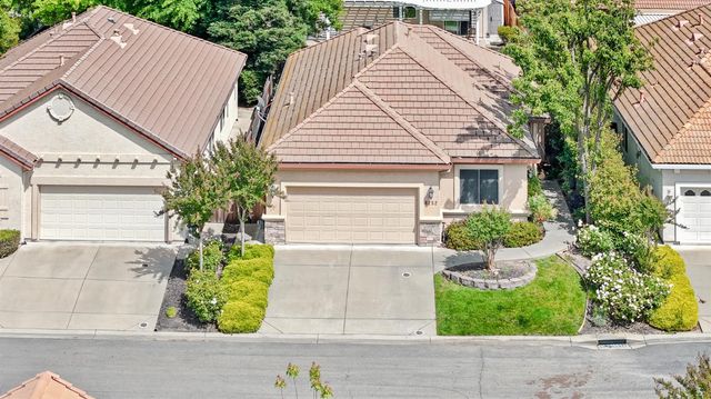 8252 Ashcrest Ln, Fair Oaks, CA 95628