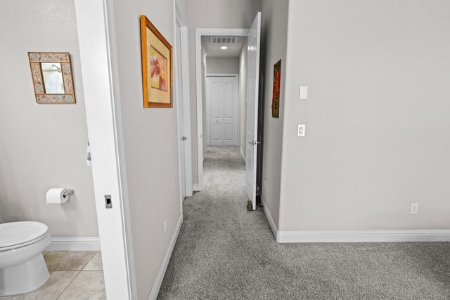 8252 Ashcrest Ln, Fair Oaks, CA 95628