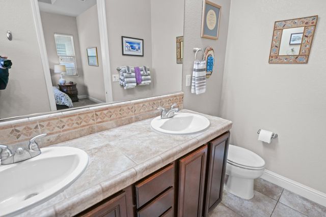 8252 Ashcrest Ln, Fair Oaks, CA 95628