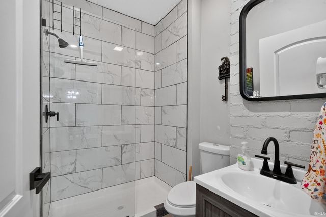 429 W Franklin Street, Delphi, IN 46923