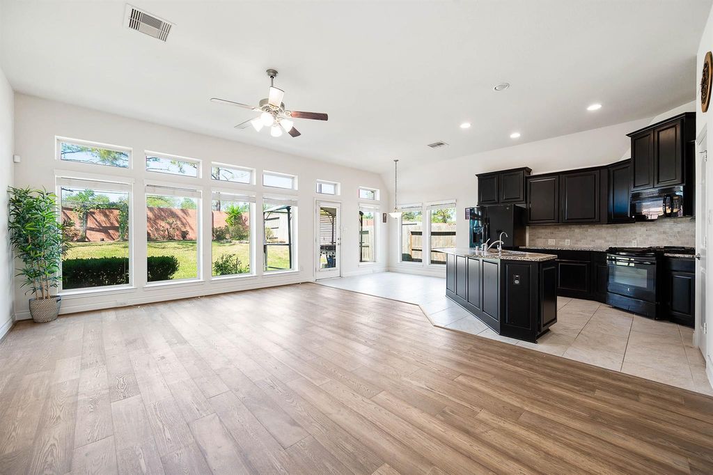 2622 Mountain Sage Drive, Pearland, TX 77584