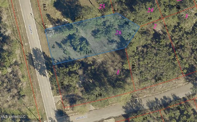 560 Cedar Avenue, Pass Christian, MS 39571