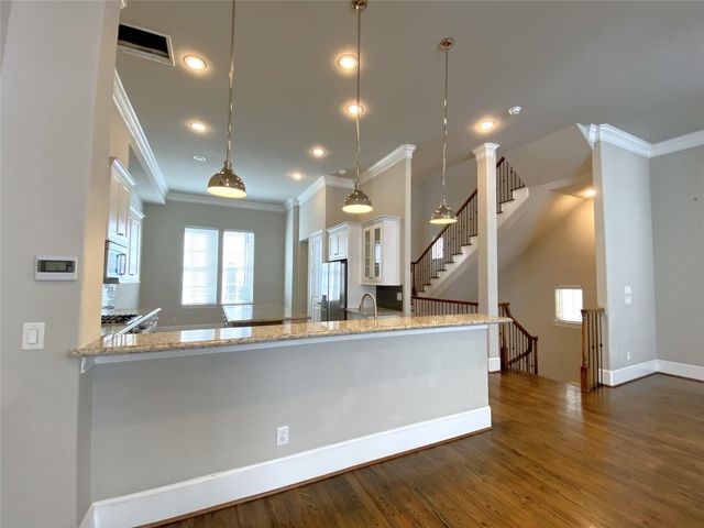 2711 Cohn Arbor Lane, Houston, TX 77007