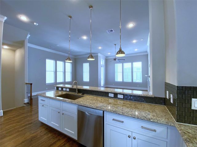 2711 Cohn Arbor Lane, Houston, TX 77007
