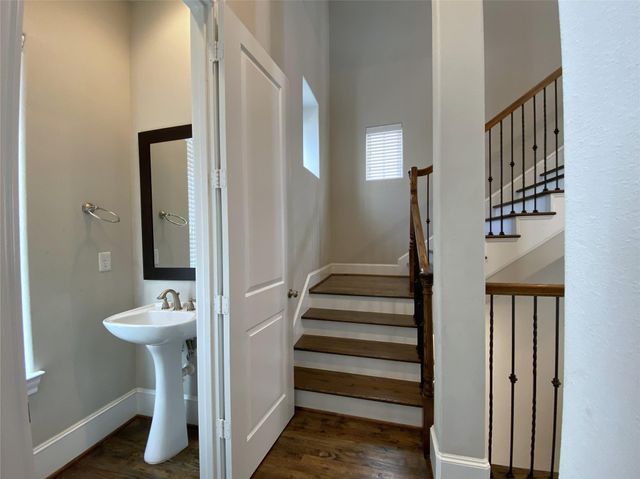 2711 Cohn Arbor Lane, Houston, TX 77007