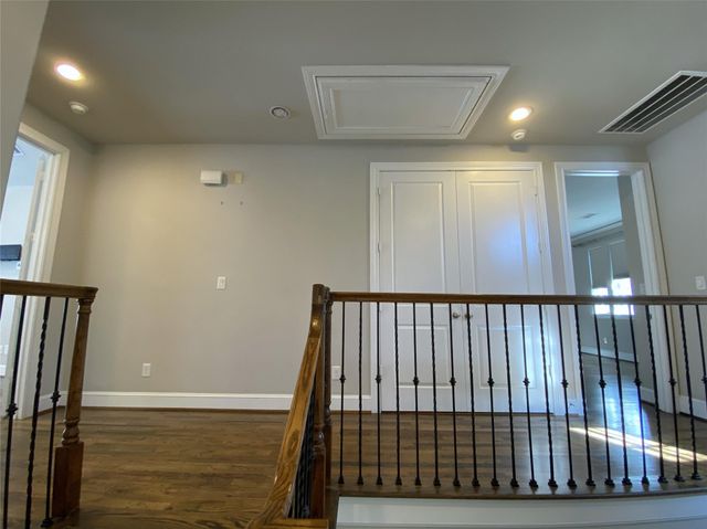 2711 Cohn Arbor Lane, Houston, TX 77007