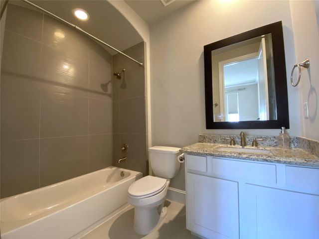 2711 Cohn Arbor Lane, Houston, TX 77007