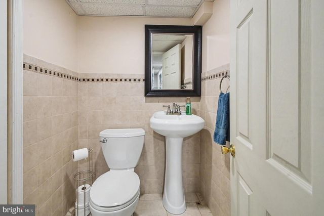 122 CROSSFIELD RD, King Of Prussia, PA 19406