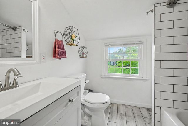 122 CROSSFIELD RD, King Of Prussia, PA 19406