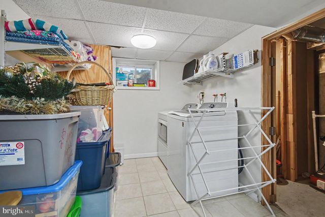 122 CROSSFIELD RD, King Of Prussia, PA 19406