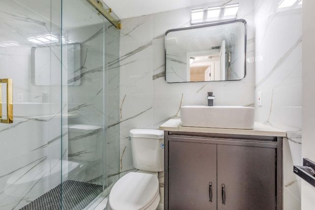 2401 NW 41st Avenue 101, Lauderhill, FL 33313