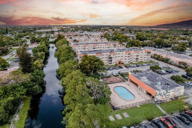 2401 NW 41st Avenue 101, Lauderhill, FL 33313