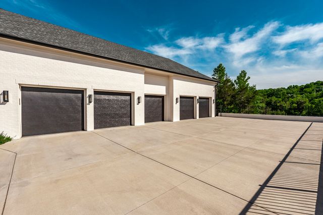 8114 Heirloom Blvd, College Grove, TN 37046