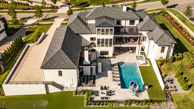 8114 Heirloom Blvd, College Grove, TN 37046