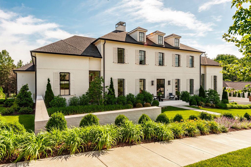 8114 Heirloom Blvd, College Grove, TN 37046