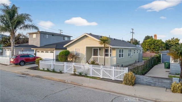 1274 W 3rd Street, San Pedro, CA 90732