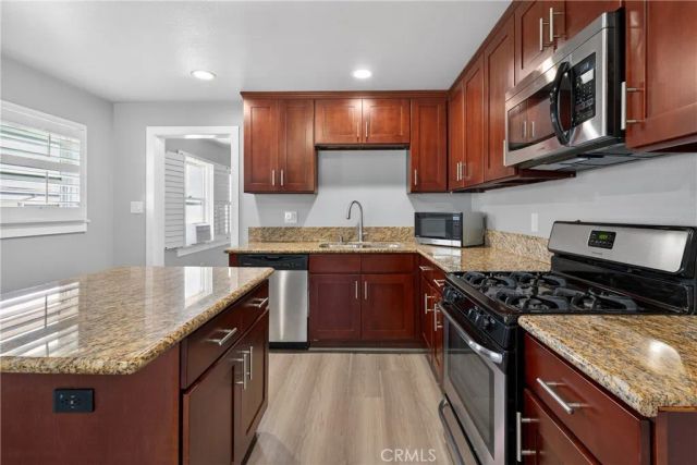 1274 W 3rd Street, San Pedro, CA 90732