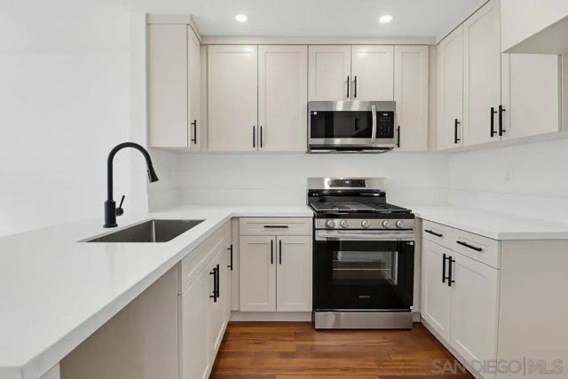 4536 Arizona 2, San Diego, CA 92116