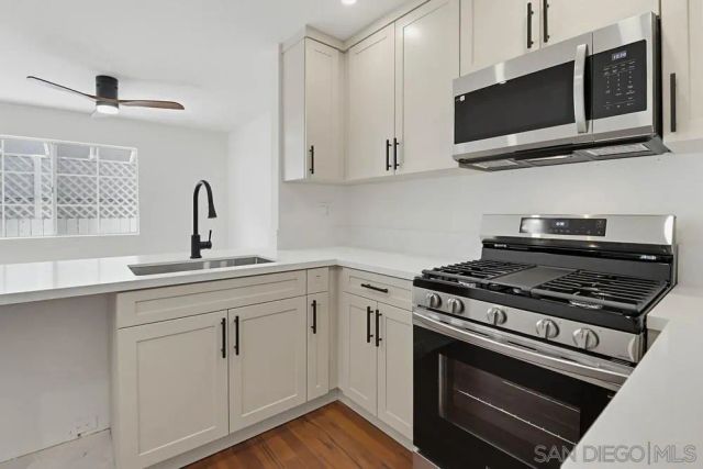 4536 Arizona 2, San Diego, CA 92116