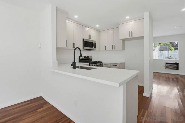 4536 Arizona 2, San Diego, CA 92116