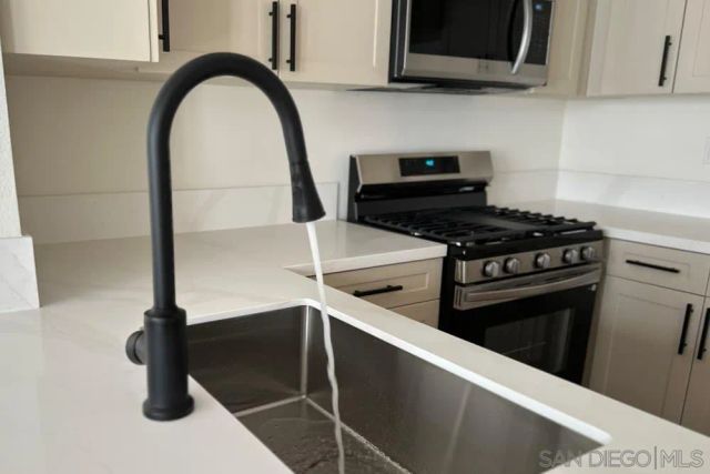 4536 Arizona 2, San Diego, CA 92116