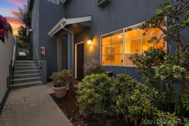 4536 Arizona 2, San Diego, CA 92116