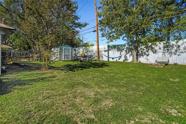 1211 Lansford Avenue, Dallas, TX 75224