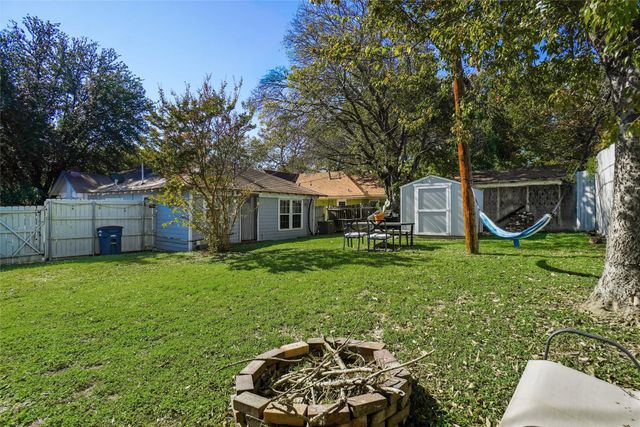 1211 Lansford Avenue, Dallas, TX 75224