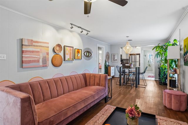 1211 Lansford Avenue, Dallas, TX 75224