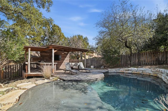 108 Schooner DR, Lakeway, TX 78738