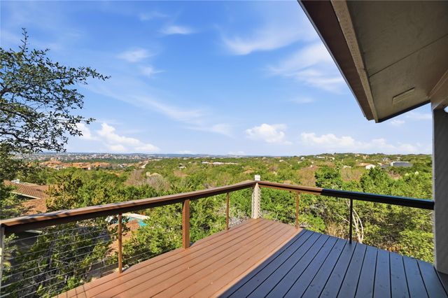 108 Schooner DR, Lakeway, TX 78738