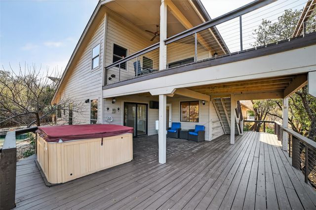 108 Schooner DR, Lakeway, TX 78738