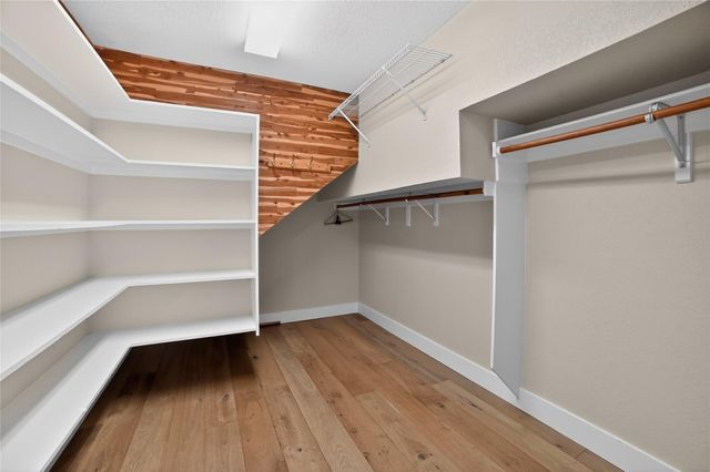 108 Schooner DR, Lakeway, TX 78738